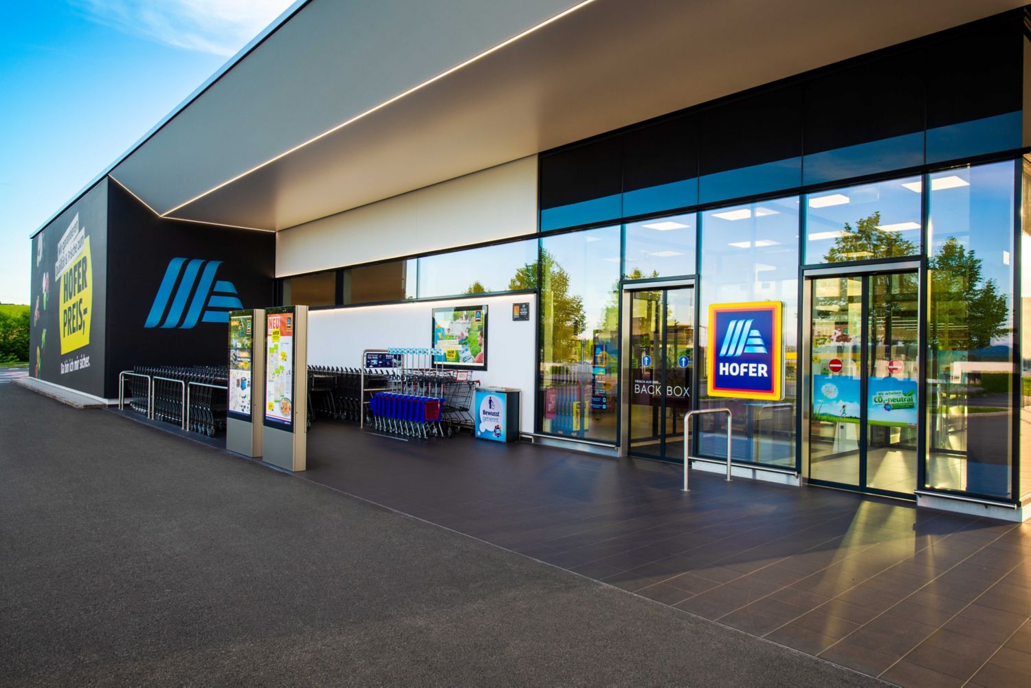 Hofer, Spar und Lidl gegen LockdownVerordnung News W24