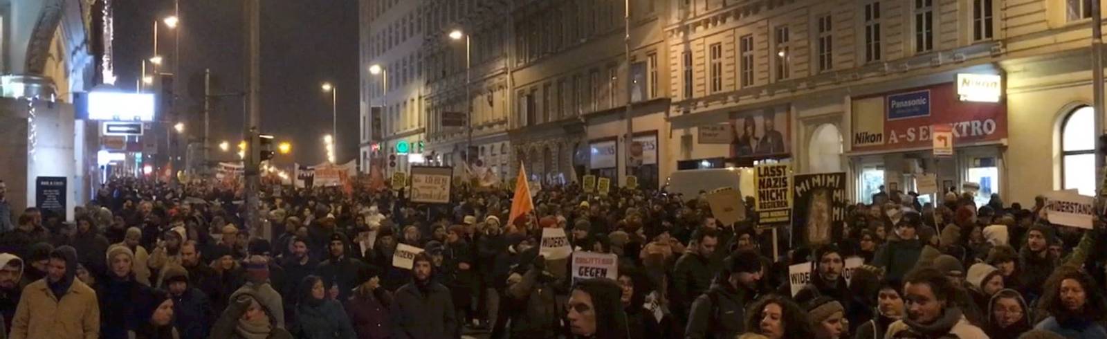 Innenstadt: Protest gegen Akademikerball