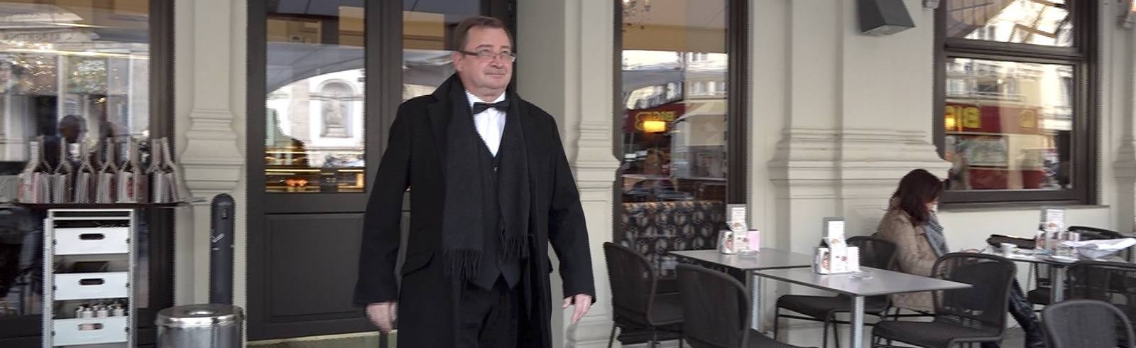 Oberkellner geht nach 40 Jahren in Pension