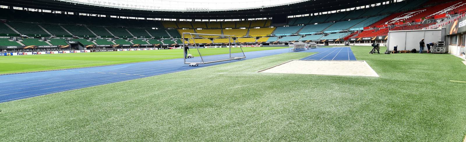 Happel-Stadion: Hacker gegen Strache