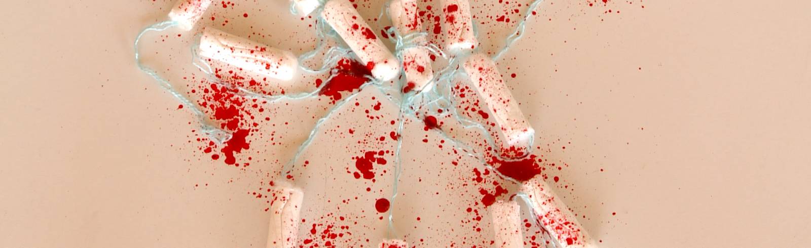 Rote Box: Gratis Periodenartikel für Bedürftige