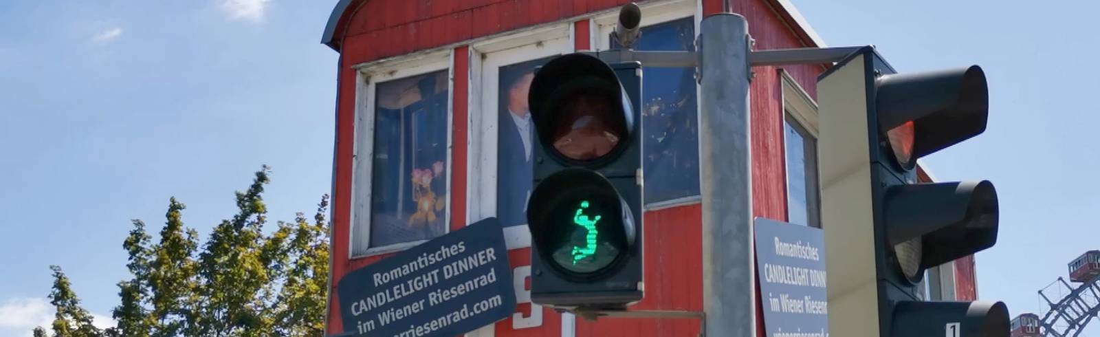 Ampelmännchen spielen Volleyball