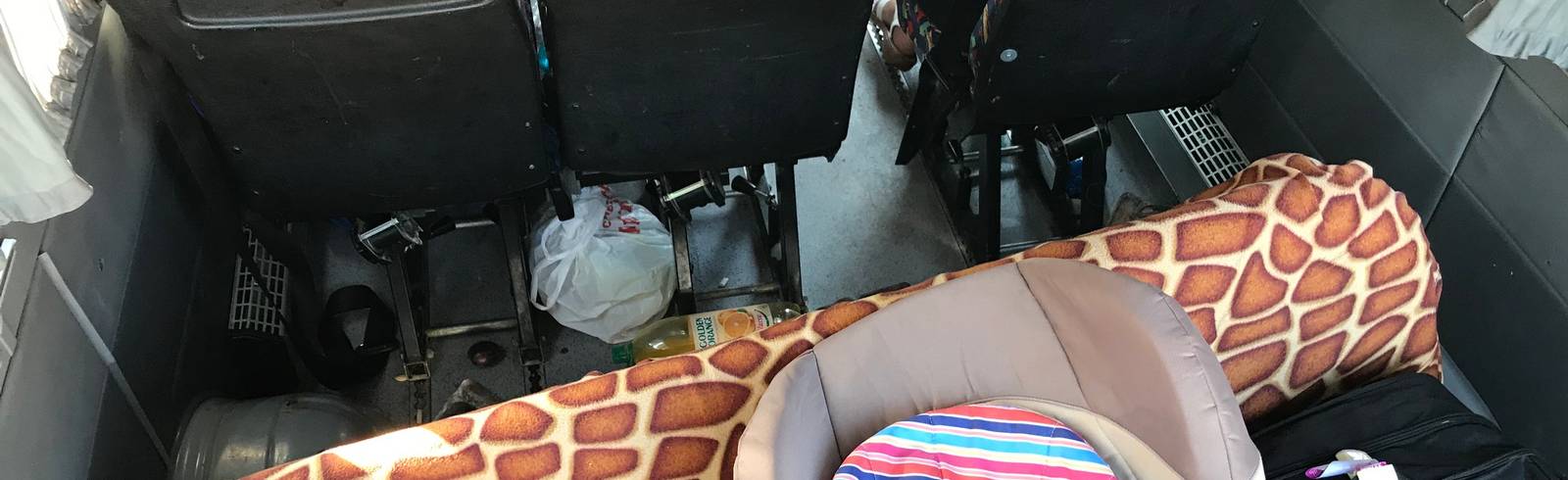 Polizei stoppt schrottreifen Bus auf A21