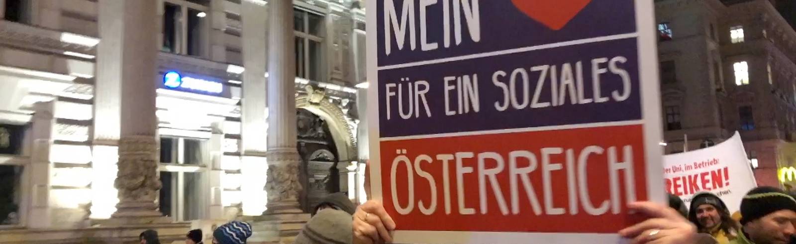 Großdemo gegen Schwarz-Blau