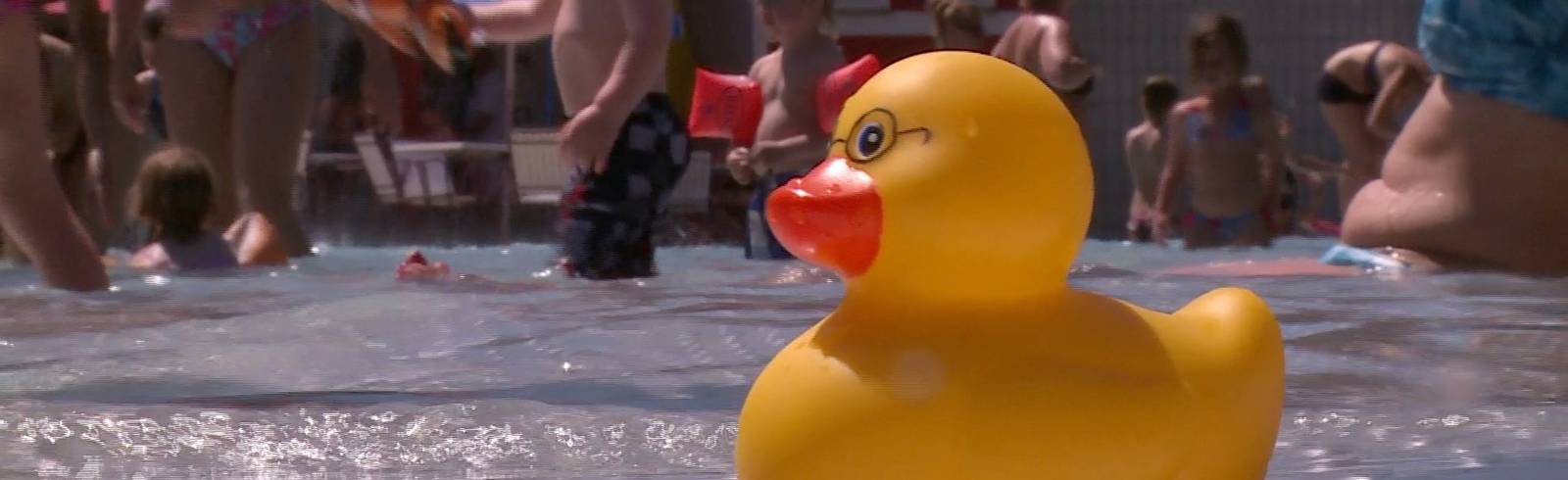 Bäder und Hotels öffnen am Freitag