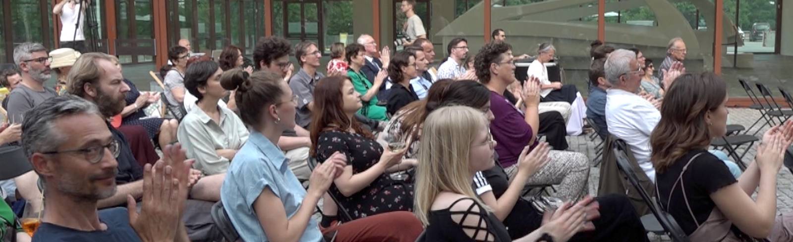 Belvedere 21: Raus mit der Kunst!