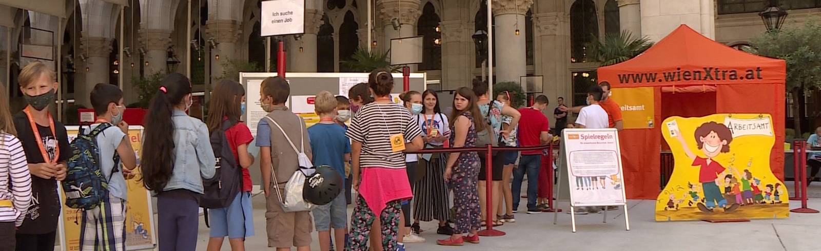 Ferienspiel: Lange Schlangen vorm Arbeitsamt