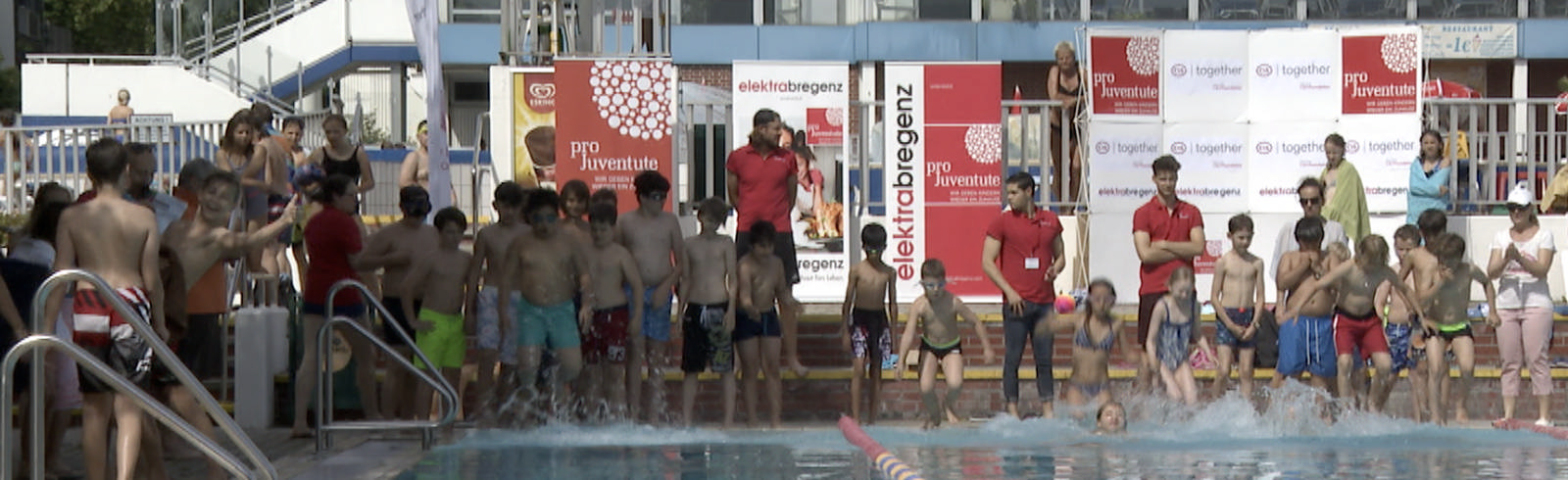 Schwimmen für den guten Zweck!
