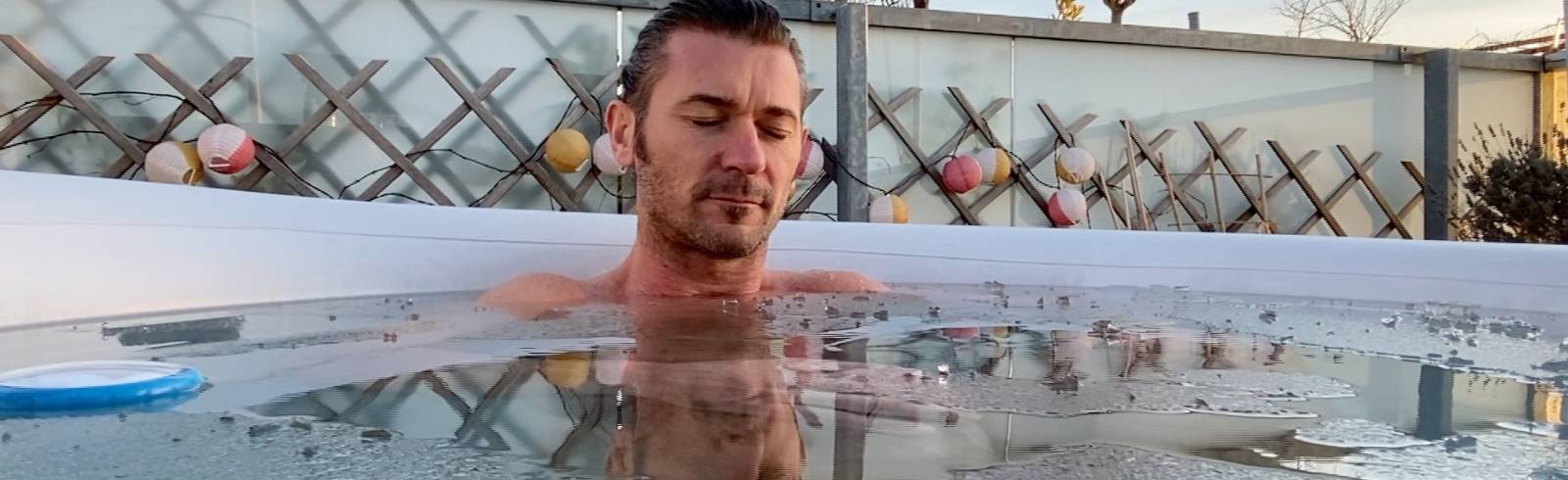 Baden bei minus 2 Grad