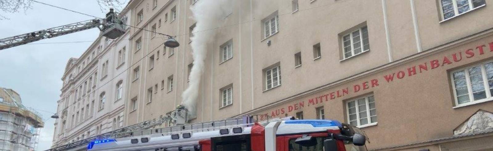 Bezirksflash: Fünf Verletzte bei Brand am Alsergrund