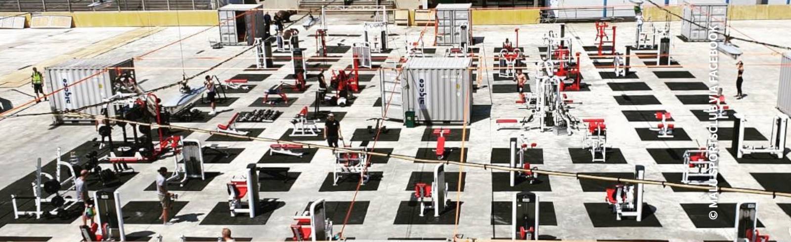 Bezirksflash: Eisring wird zum Outdoor-Gym