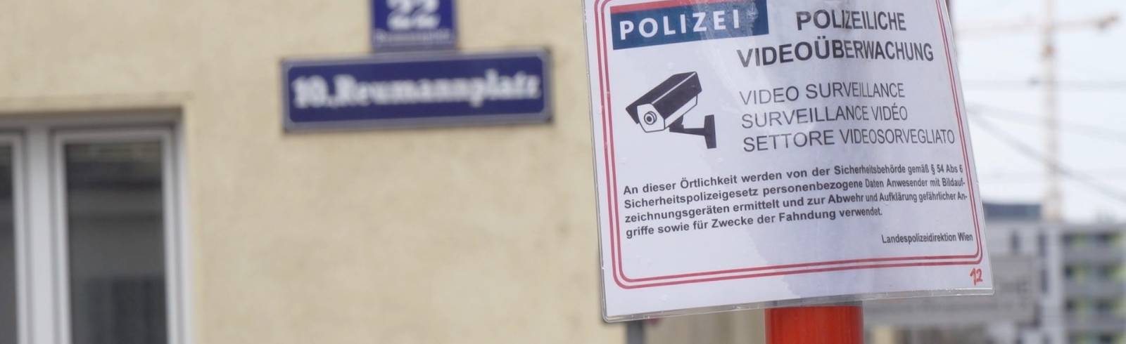 Bezirksflash: Videoüberwachung am Reumannplatz