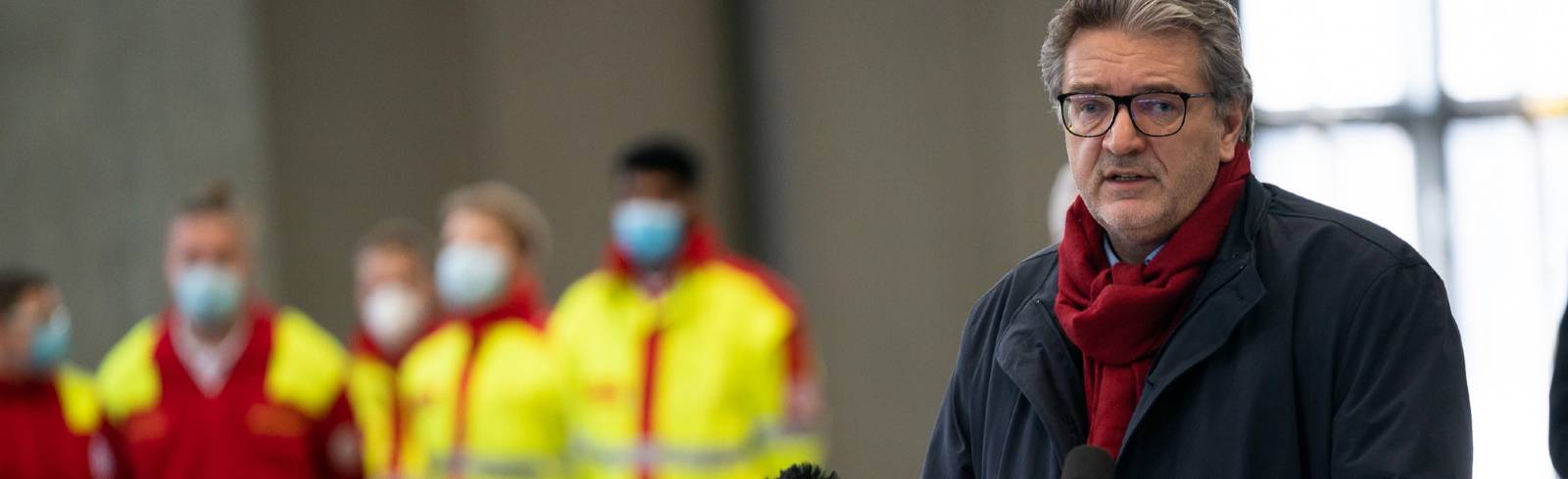 "Wir feiern uns beim Impfen zu früh ab"