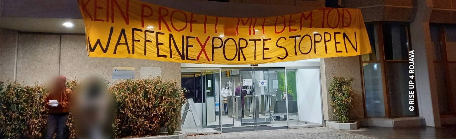 Bezirksflash: Demo-Blockade gegen Waffenexport