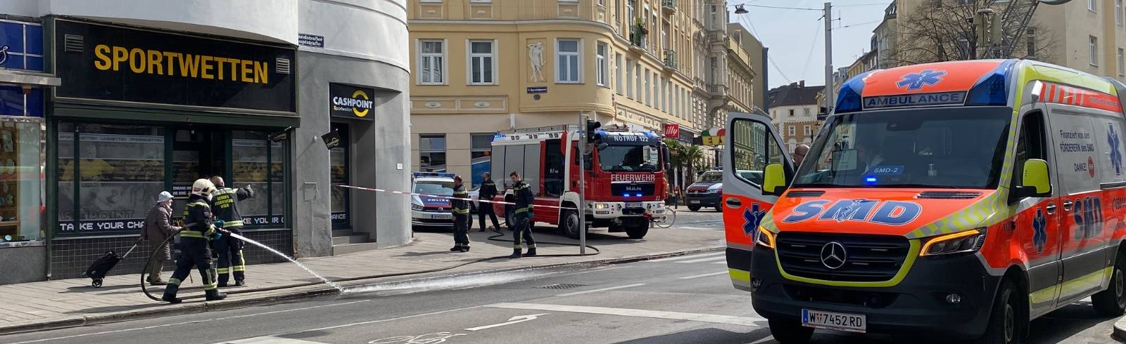 86-jährige Frau von LKW überrollt