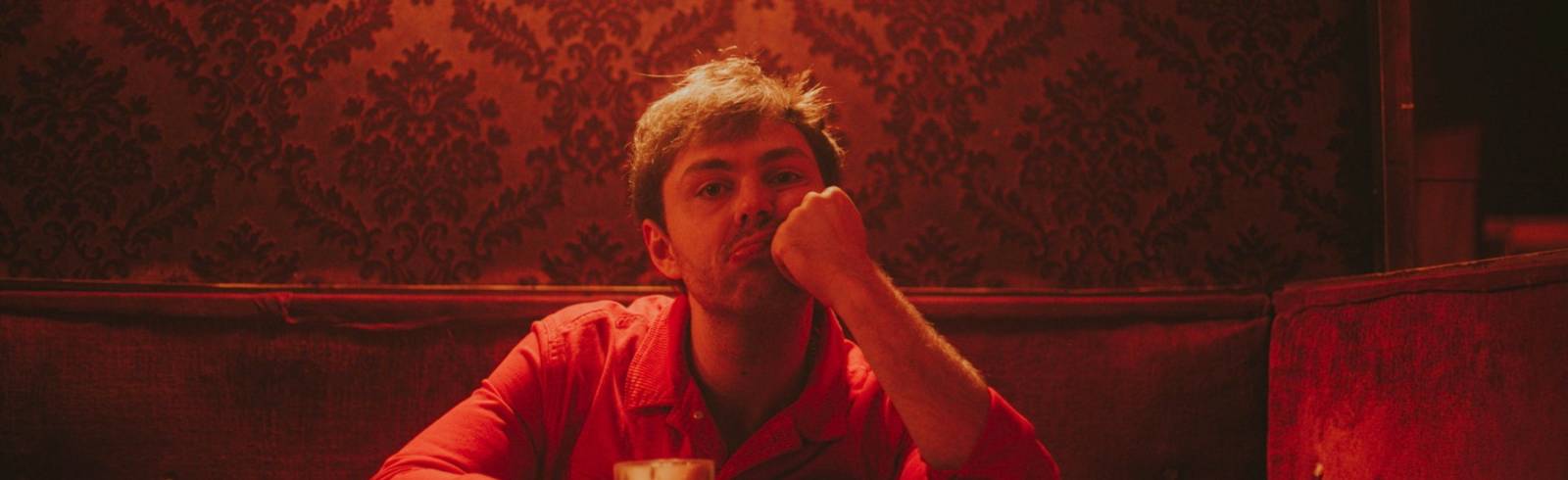 ARAI bastelt dramatische Popmusik