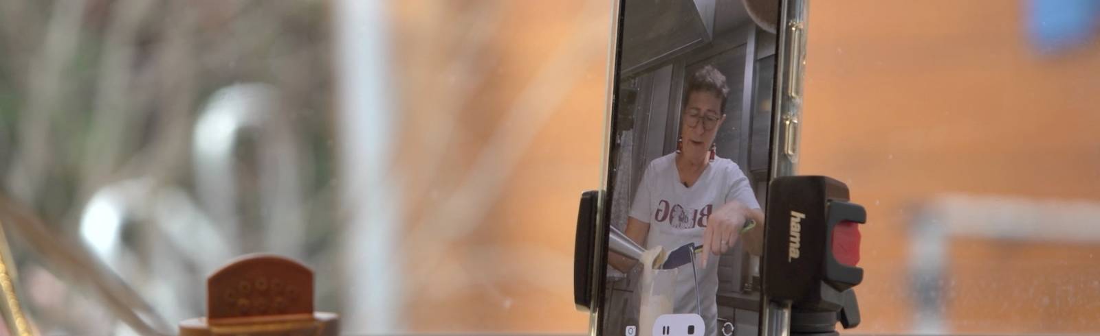 Wiener Ex-Politikerin als Influencer-Oma