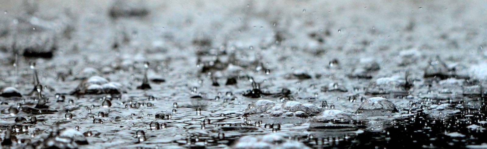 Bezirksflash: Regen sorgt für zahlreiche Schäden