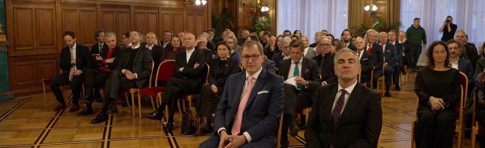 Silbernes Ehrenzeichen für Christian Pöttler und Oliver Braun