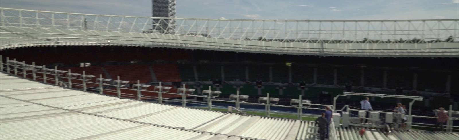 Bezirksflash: Streit um Dach des Ernst-Happel Stadions