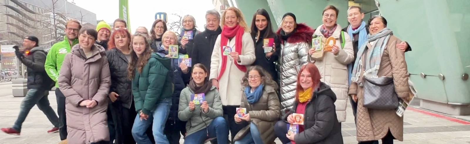 Bezirksflash: Verteilaktion der Grünen