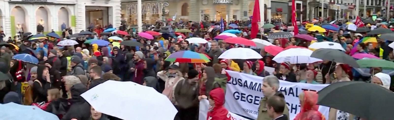 Bezirksflash: Hunderte bei Demo für Demokratie