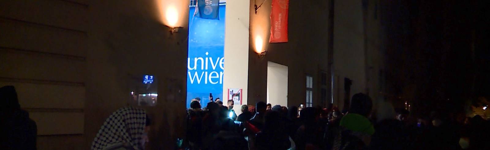 Bezirksflash: Altes AKH sperrt Höfe in der Nacht