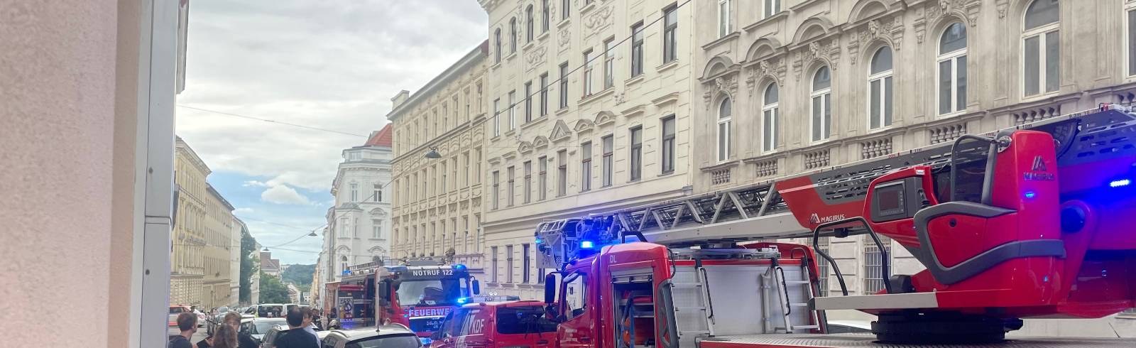Bezirksflash: Trafobrand löst Großeinsatz aus