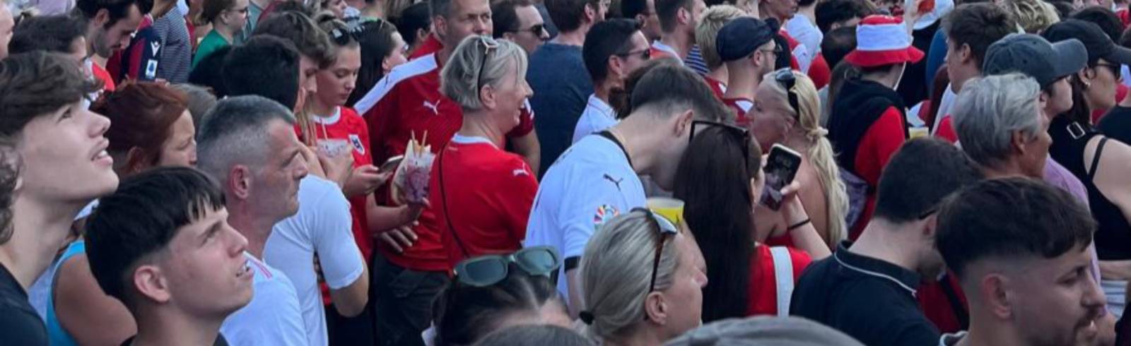 EM: Fan-Ansturm und Siegestaumel