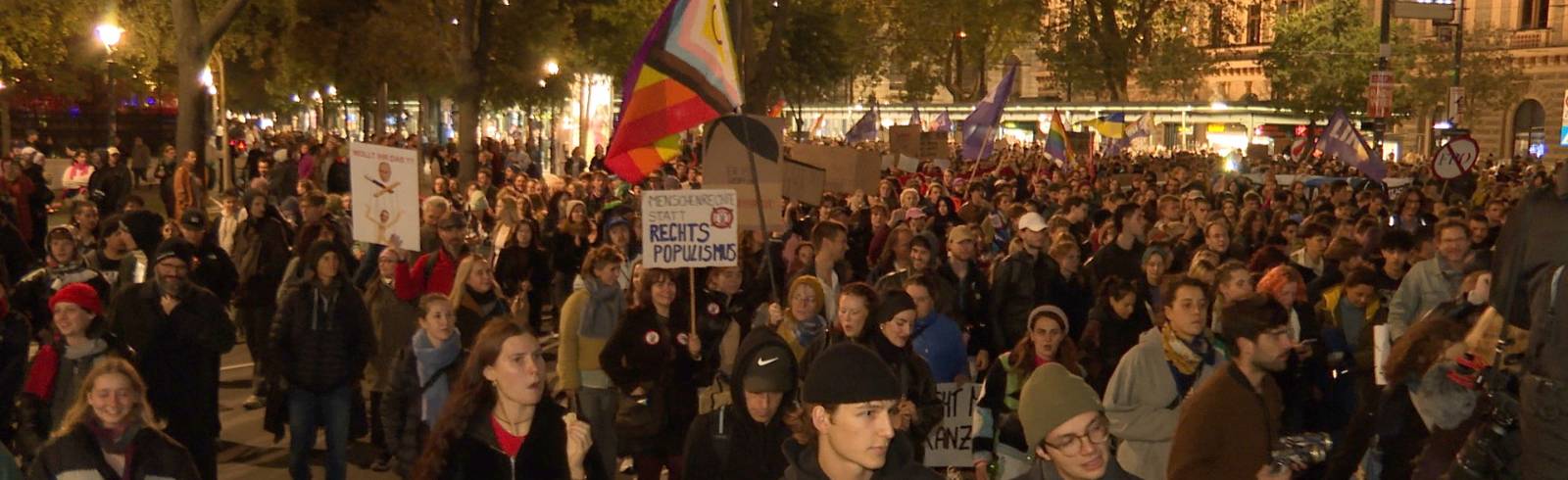 Donnerstagsdemo: Lauter Protest gegen Rechts