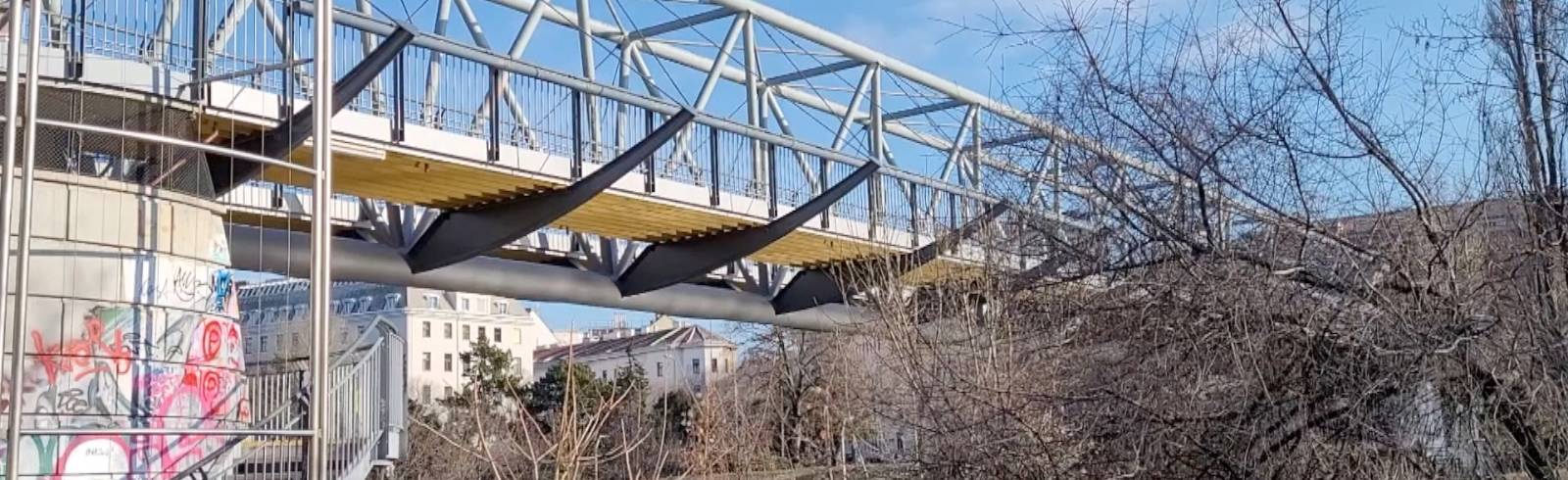 Bezirksflash: Siemens-Nixdorf-Steg wird saniert