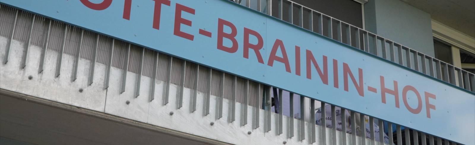 Gedenken: Gemeindebau nach Lotte Brainin benannt