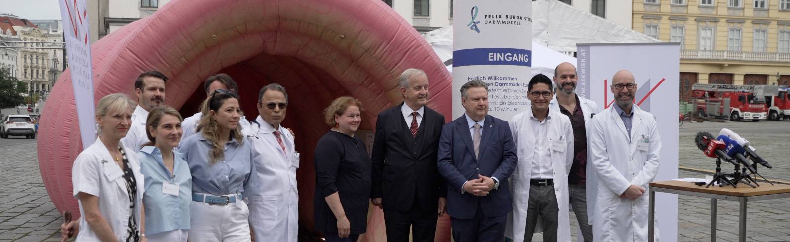 22 Meter Darm zum Durchgehen: Vorsorgeaktion Am Hof