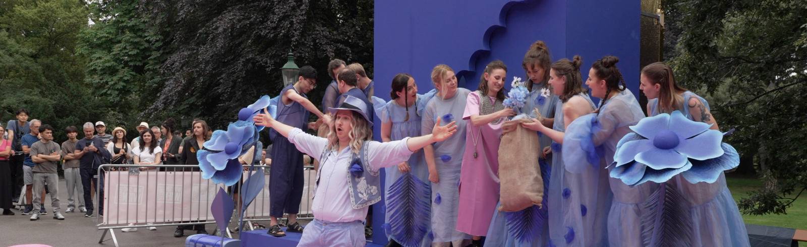 Esel im Stadtpark: Wir sind Wien-Festival startete mit Open-Air-Operette