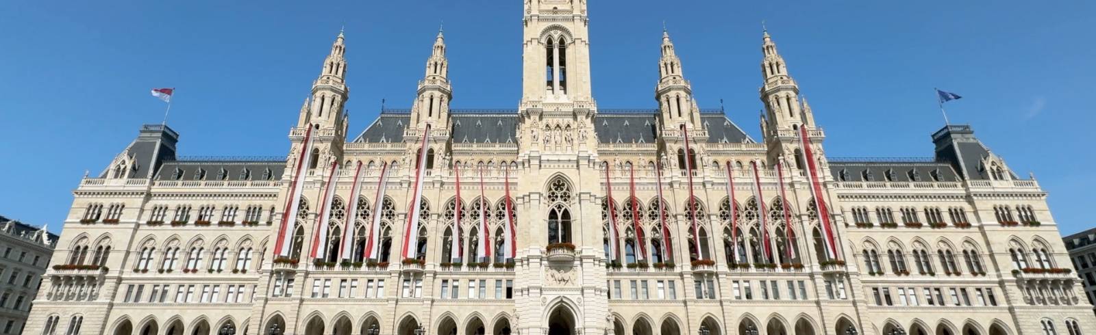 Budget 2026: Zahlen am Tisch - Sparmaßnahmen zeigen Wirkung