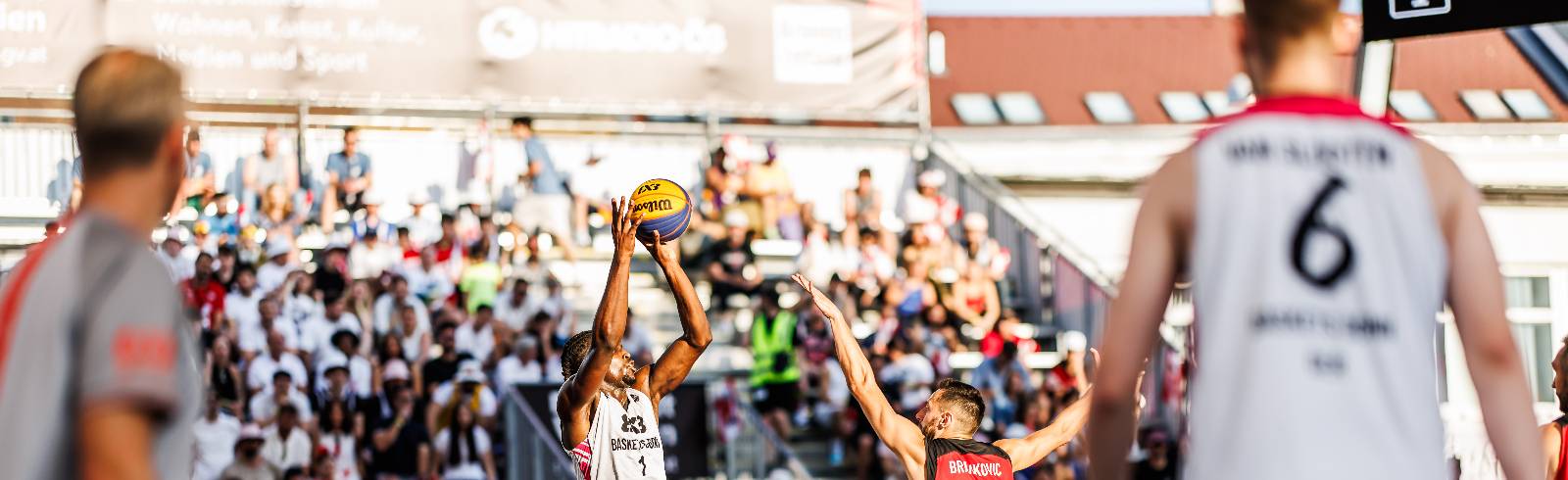 Unterwegs mit Joham beim 3x3 Basketball-Finale am Heumarkt