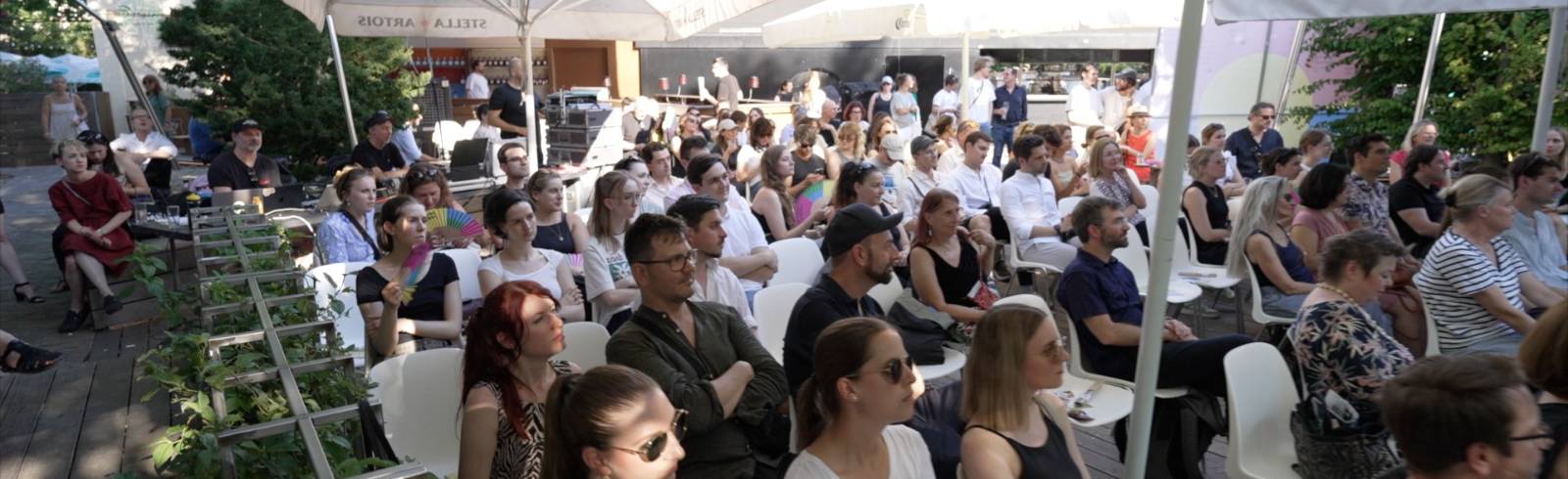 Journalistisches Networking und den Sommer feiern