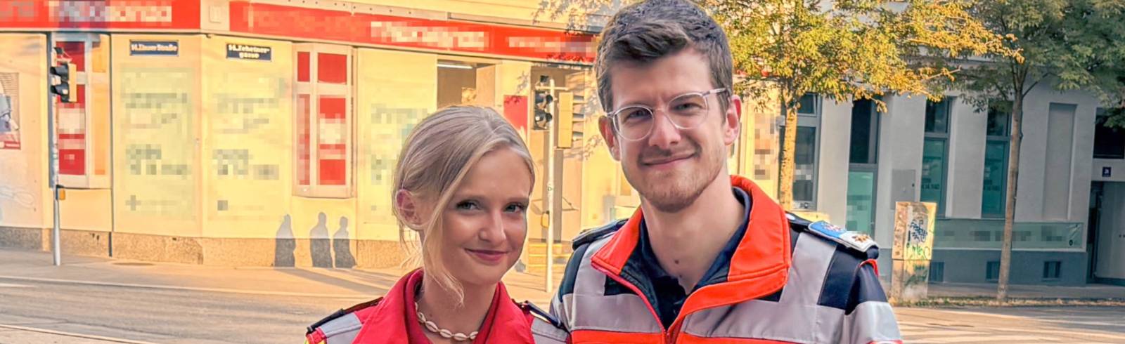 Bezirksflash: Sanitäter-Pärchen als Lebensretter