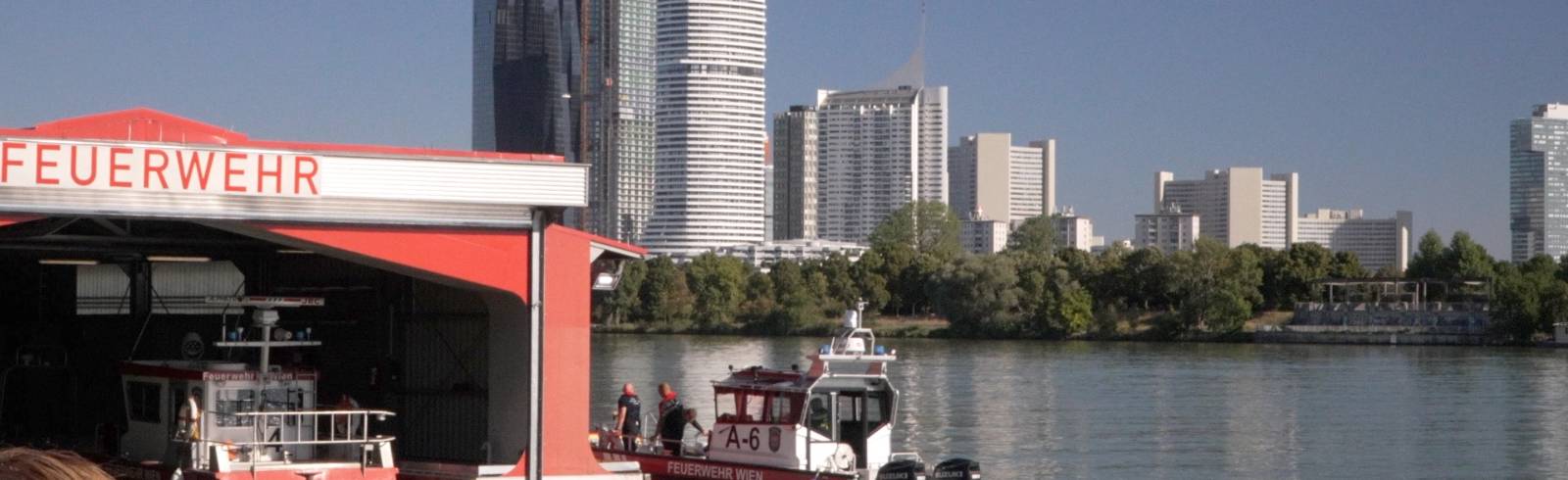 Wiener Feuerwehr: Hilfe zu Land und zu Wasser