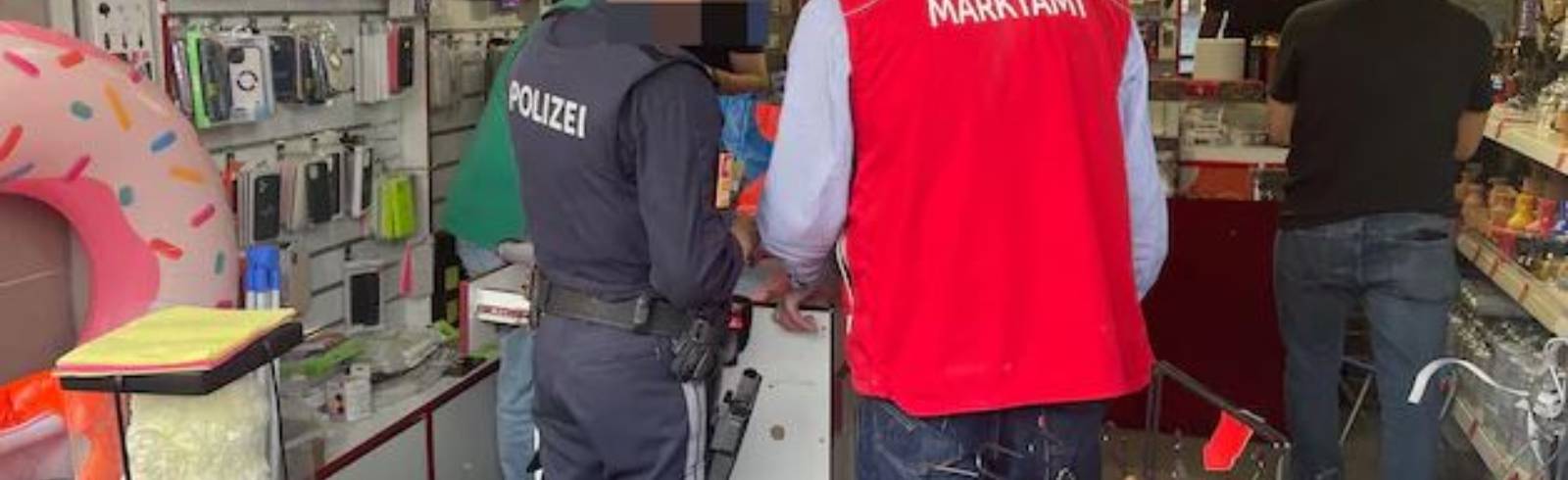 Bezirksflash: Illegale Tabak-Fabrik ausgehoben