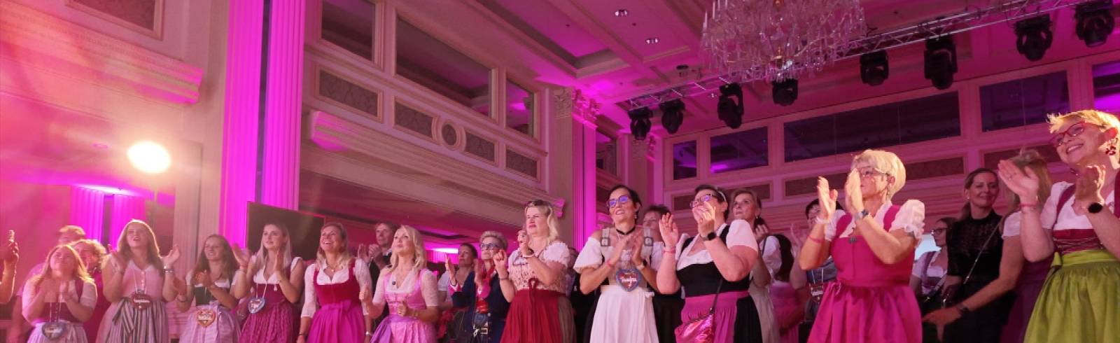 Grand Weibs Clubbing: Tanzen für die Krebshilfe