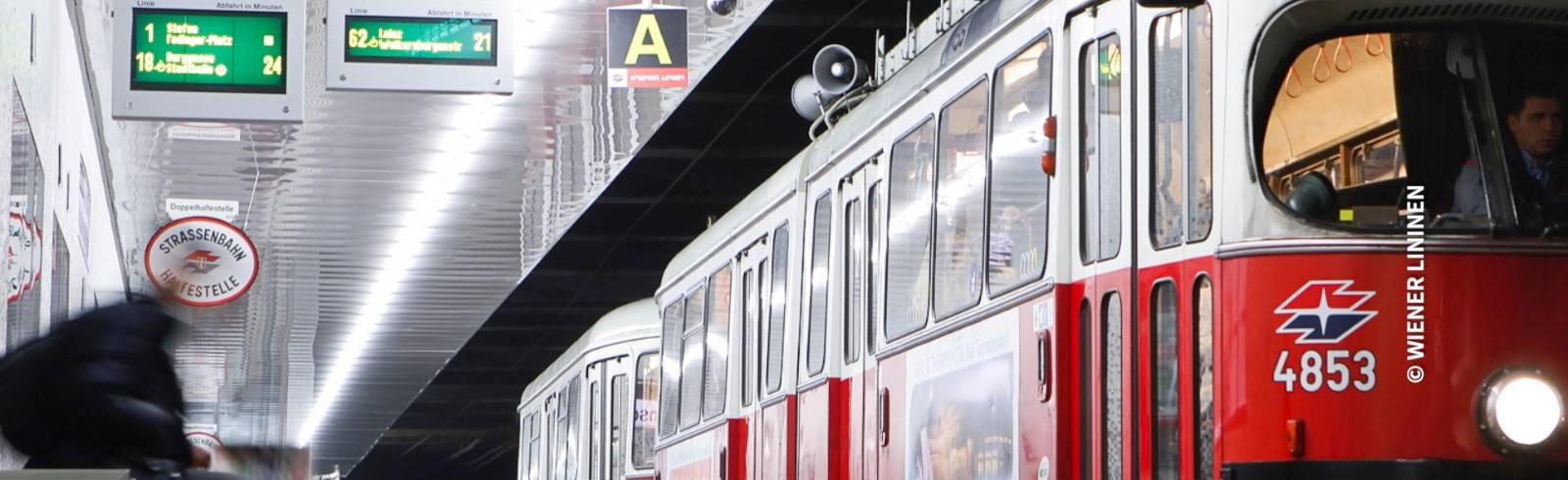 Bezirksflash: Straßenbahn entgleist