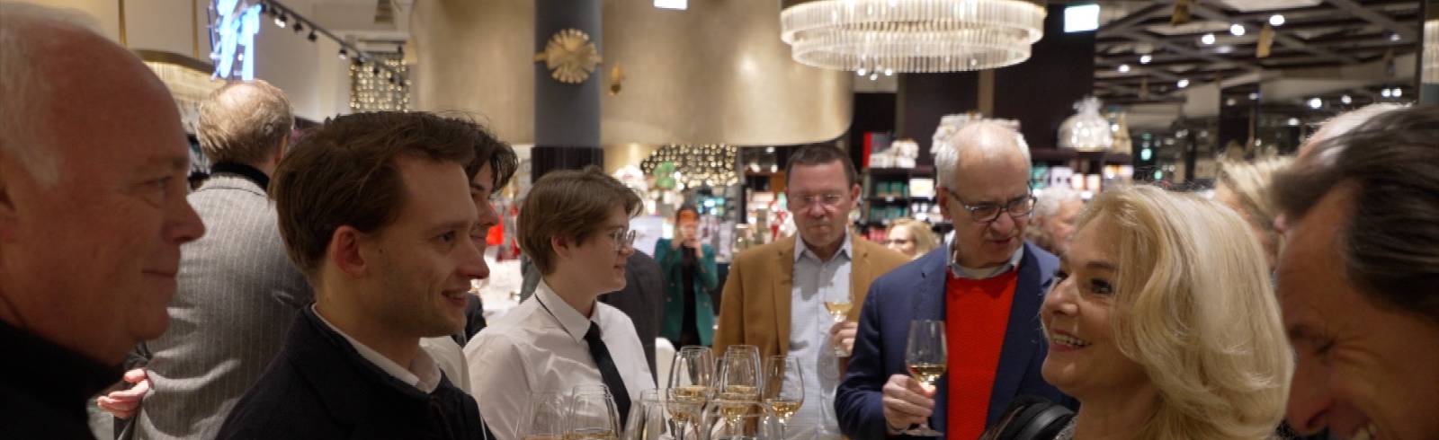 Faustregeln gegen Fettnäpfchen auf Weihnachtsfeiern