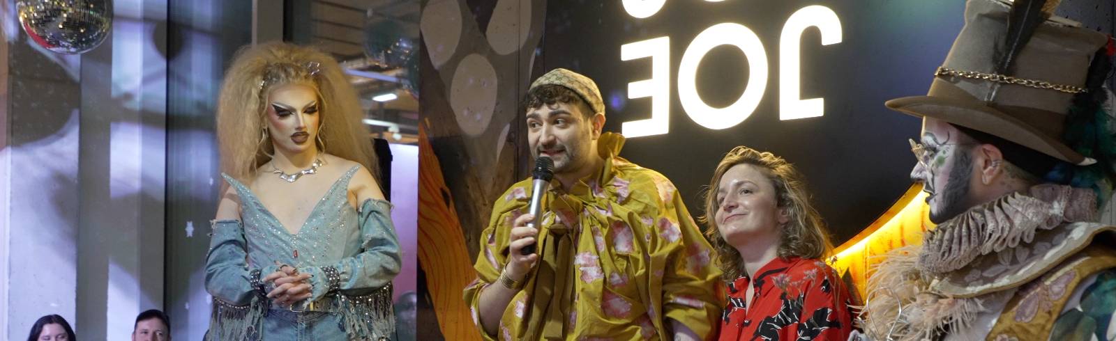 Diverses Kabarettreifes: Die 1. Rudolfsheimer Queer Bee