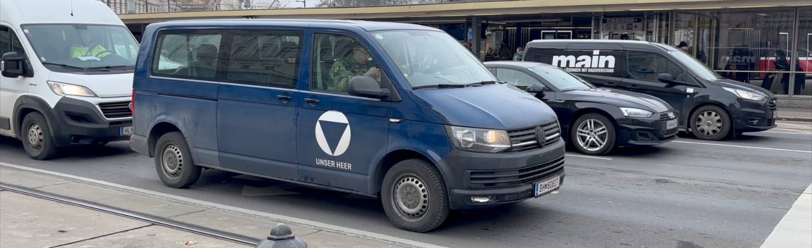 Längerer Wehrdienst: Geteilte Meinungen in Wien