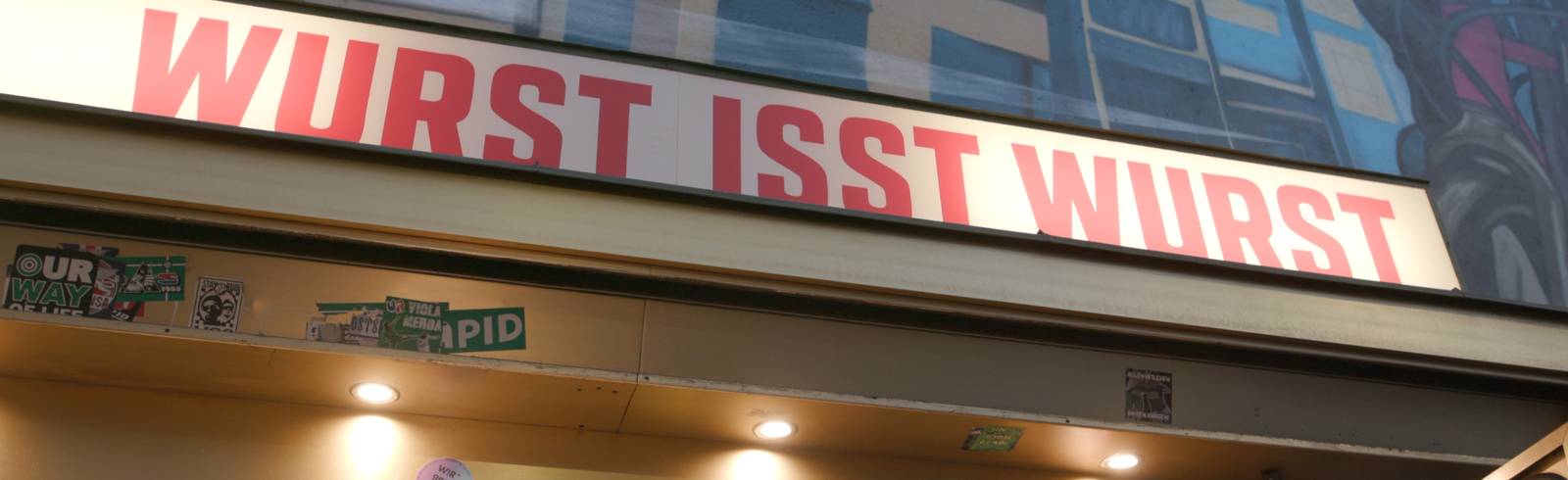 Wiener Würstel neu gedacht: ein Monat ohne Fleisch