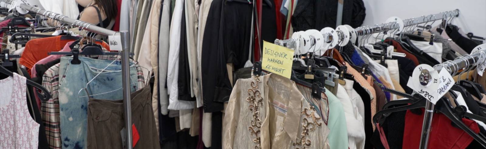 Gutes finden und Gutes tun im Secondhand-Shop