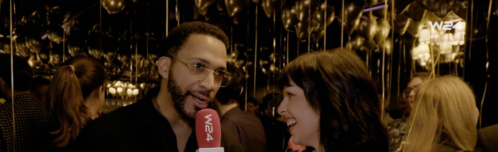 Anna Chiara beim Büroschluss-Afterwork