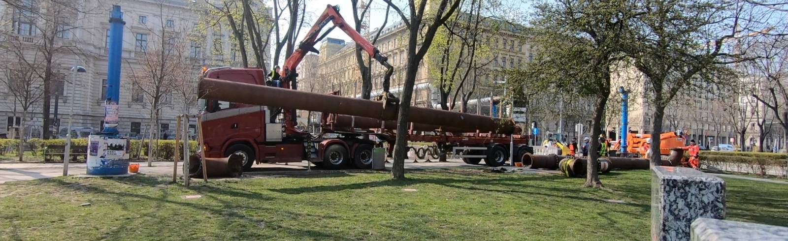 Nach vier Jahren: Rohr für U-Bahn-Baustelle verschwindet