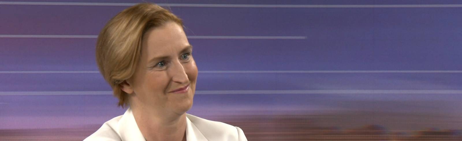 Wohnbau- und Frauenstadträtin Elke Hanel-Torsch zu Gast im W24-Studio